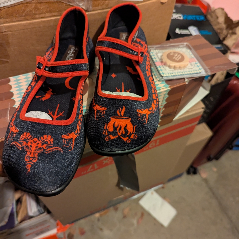 Chocolaticas Salem Mary Jane Flats